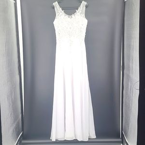 Bridess 8 White Silver Lace sleeveless applique bodice long aline wedding gown